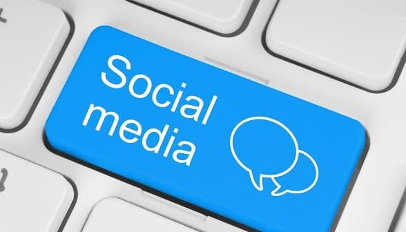 How to Separate the Personal and Professional on Social Media How to Separate the Personal and Professional on Social Media