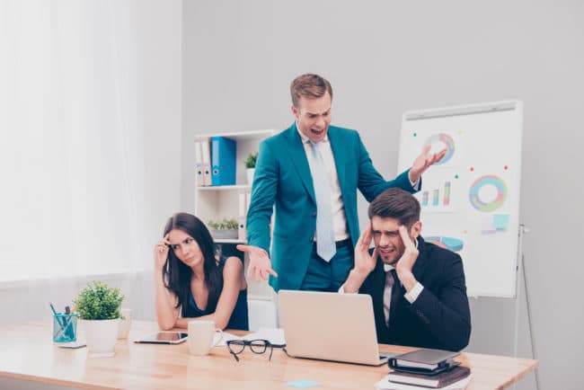 5 Signs to Instantly Identify Someone With Bad Leadership Skills 5 Signs to Instantly Identify Someone With Bad Leadership Skills